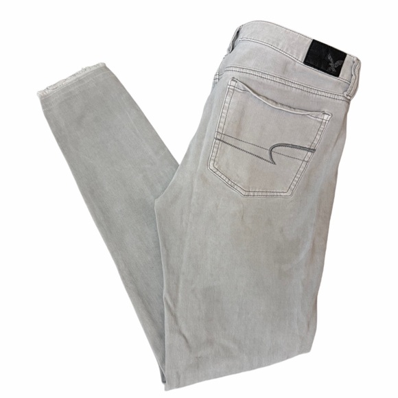 American Eagle Outfitters Denim - American Eagle Jegging 360° Super Stretch Raw Hem Jeans Size 8 Long